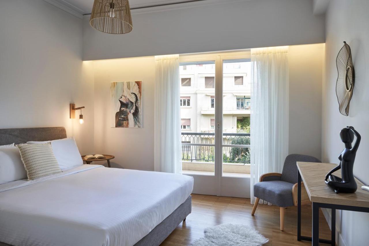 Chic N Bright 3Bd Apt With Hilton View 아테네 외부 사진